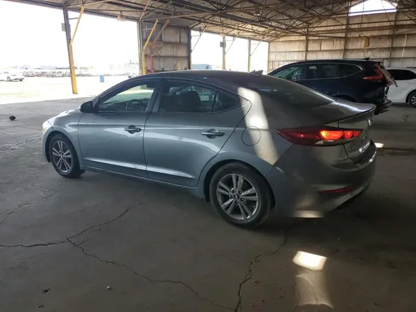 KMHD84LF1HU371301 2017 HYUNDAI ELANTRA - Image 2