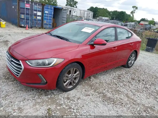KMHD84LF1HU377227 2017 HYUNDAI ELANTRA - Image 2