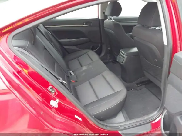 KMHD84LF1HU377227 2017 HYUNDAI ELANTRA - Image 8