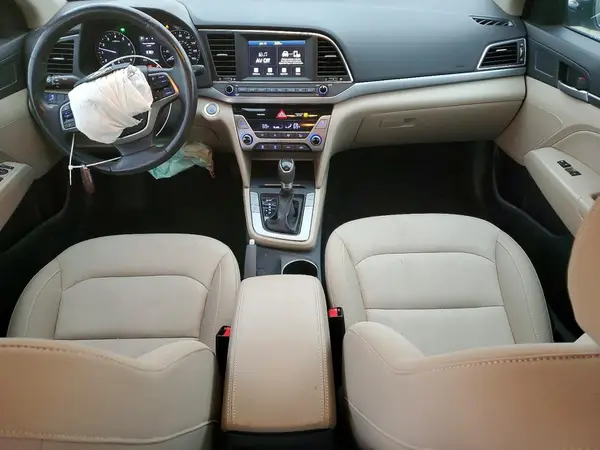 KMHD84LF1HU395047 2017 HYUNDAI ELANTRA - Image 8