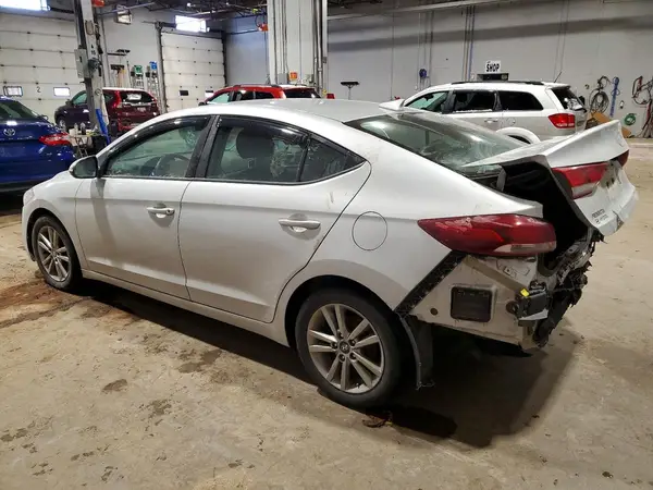 KMHD84LF1HU399373 2017 HYUNDAI ELANTRA - Image 2