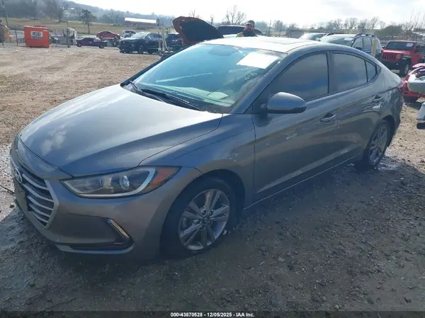 KMHD84LF1HU400215 2017 HYUNDAI ELANTRA - Image 2