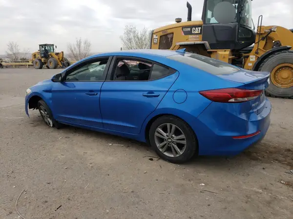 KMHD84LF1HU402451 2017 HYUNDAI ELANTRA - Image 2