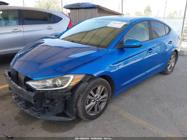KMHD84LF1HU404801 2017 HYUNDAI ELANTRA - Image 2