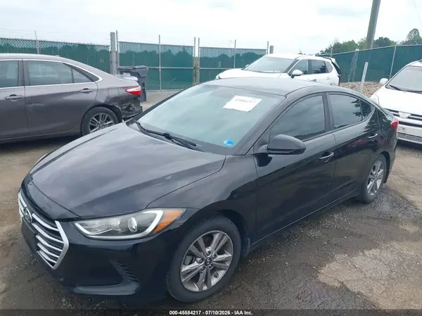 KMHD84LF1HU407200 2017 HYUNDAI ELANTRA - Image 2