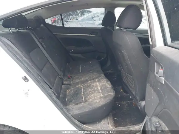 KMHD84LF1HU426085 2017 HYUNDAI ELANTRA - Image 8