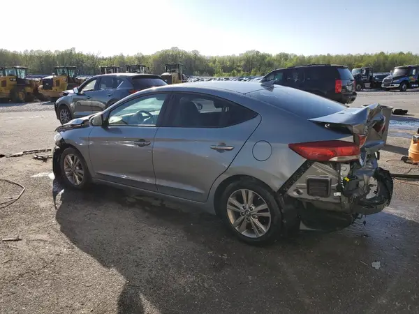 KMHD84LF1HU427186 2017 HYUNDAI ELANTRA - Image 2