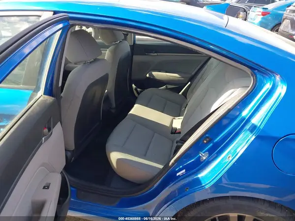 KMHD84LF1HU429066 2017 HYUNDAI ELANTRA - Image 8