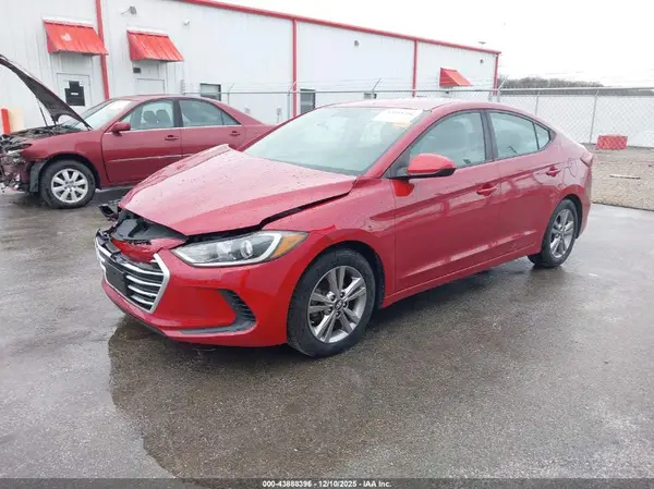 KMHD84LF1HU431321 2017 HYUNDAI ELANTRA - Image 2