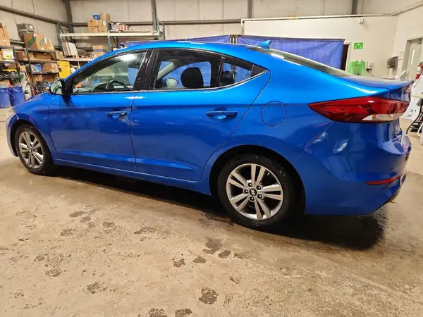 KMHD84LF1JU444866 2018 HYUNDAI ELANTRA - Image 2