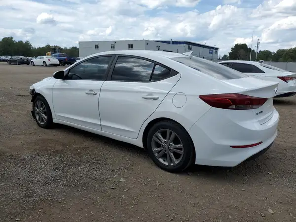 KMHD84LF1JU447962 2018 HYUNDAI ELANTRA - Image 2