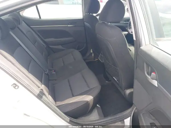 KMHD84LF1JU449288 2018 HYUNDAI ELANTRA - Image 8