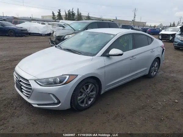 KMHD84LF1JU479567 2018 HYUNDAI ELANTRA - Image 2