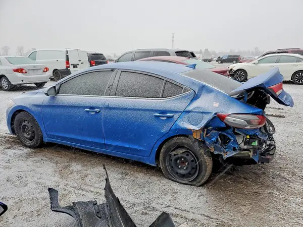 KMHD84LF1JU482551 2018 HYUNDAI ELANTRA - Image 2