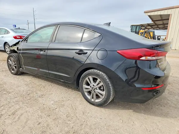 KMHD84LF1JU493243 2018 HYUNDAI ELANTRA - Image 2