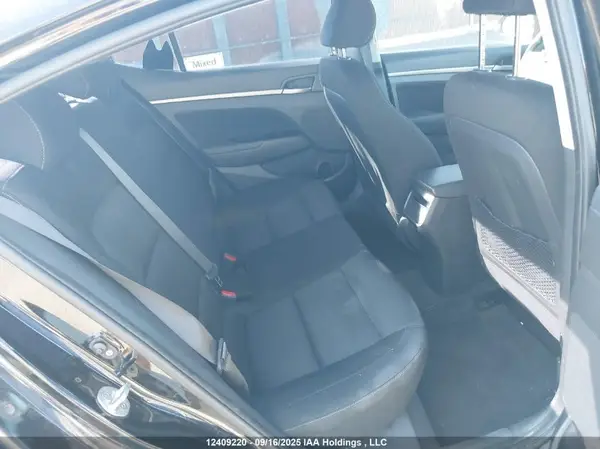 KMHD84LF1JU517461 2018 HYUNDAI ELANTRA - Image 8