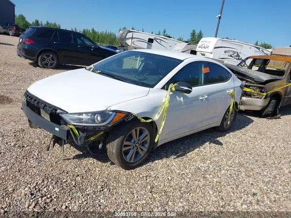 KMHD84LF1JU517542 2018 HYUNDAI ELANTRA - Image 2