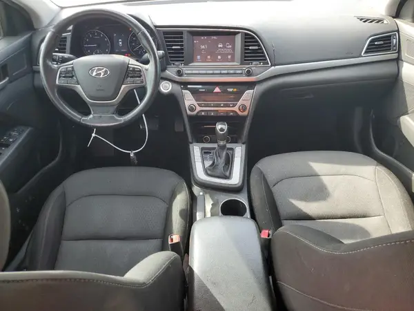 KMHD84LF1JU520487 2018 HYUNDAI ELANTRA - Image 8