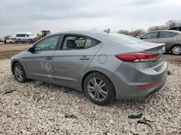 KMHD84LF1JU537158 2018 HYUNDAI ELANTRA - Image 2