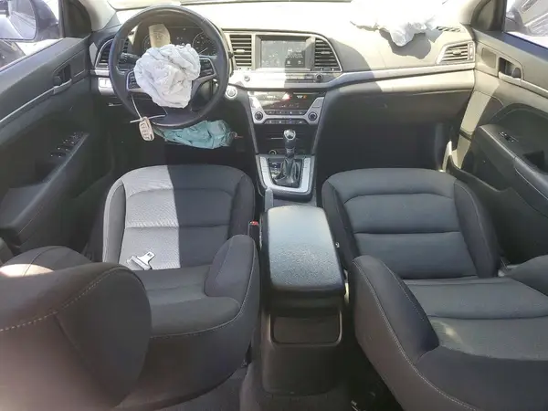 KMHD84LF1JU553618 2018 HYUNDAI ELANTRA - Image 8