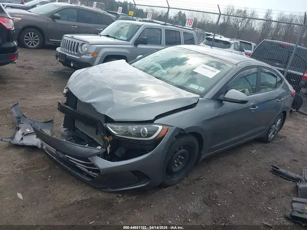 KMHD84LF1JU554932 2018 HYUNDAI ELANTRA - Image 2