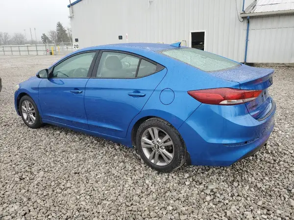 KMHD84LF1JU555806 2018 HYUNDAI ELANTRA - Image 2