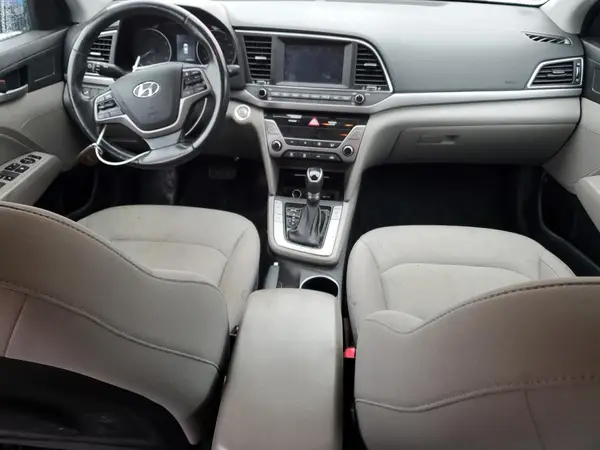 KMHD84LF1JU555806 2018 HYUNDAI ELANTRA - Image 8