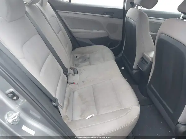 KMHD84LF1JU556485 2018 HYUNDAI ELANTRA - Image 8