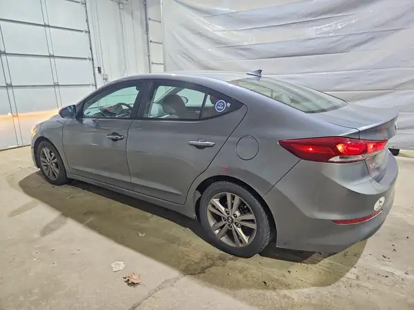 KMHD84LF1JU556907 2018 HYUNDAI ELANTRA - Image 2