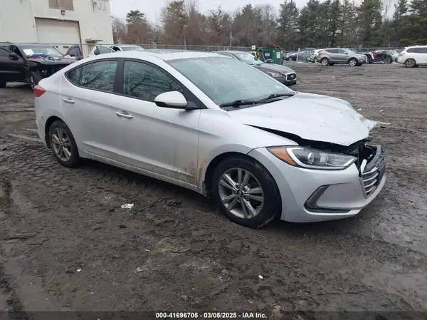 KMHD84LF1JU567034 2018 HYUNDAI ELANTRA - Image 1