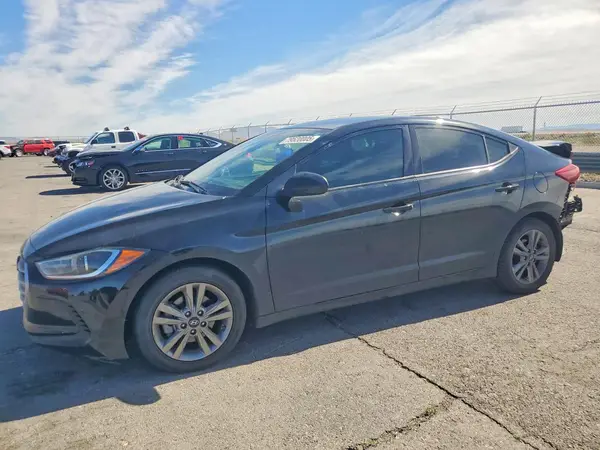 KMHD84LF1JU572136 2018 HYUNDAI ELANTRA - Image 1