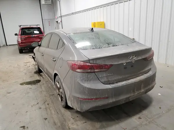 KMHD84LF1JU578440 2018 HYUNDAI ELANTRA - Image 2