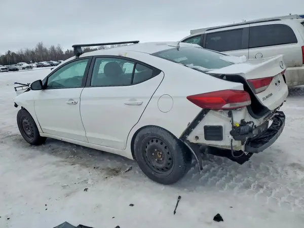 KMHD84LF1JU581063 2018 HYUNDAI ELANTRA - Image 2