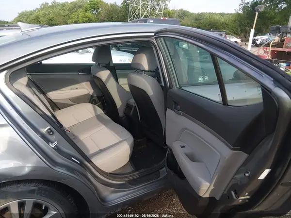 KMHD84LF1JU591964 2018 HYUNDAI ELANTRA - Image 8