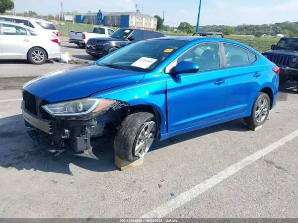 KMHD84LF1JU593522 2018 HYUNDAI ELANTRA - Image 2