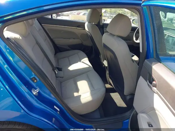 KMHD84LF1JU593522 2018 HYUNDAI ELANTRA - Image 8