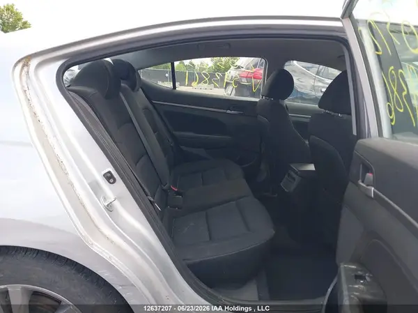 KMHD84LF1JU593861 2018 HYUNDAI ELANTRA - Image 8