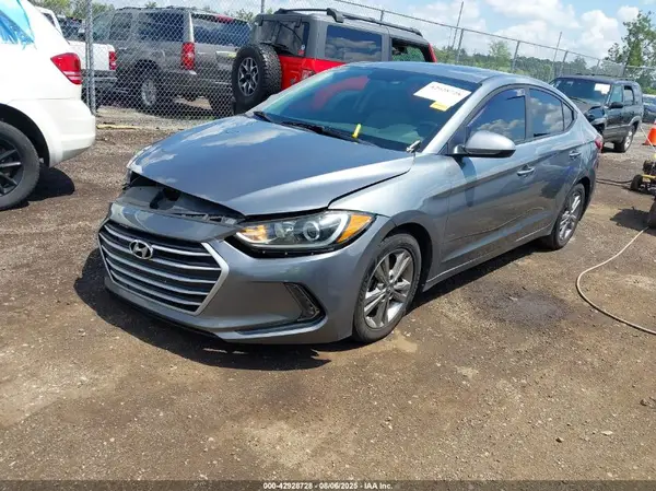KMHD84LF1JU606060 2018 HYUNDAI ELANTRA - Image 2
