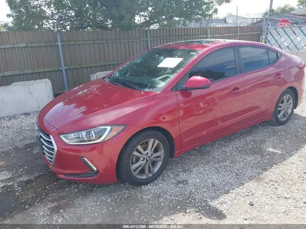 KMHD84LF1JU606561 2018 HYUNDAI ELANTRA - Image 2