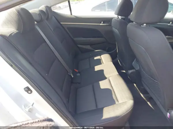 KMHD84LF1JU619830 2018 HYUNDAI ELANTRA - Image 8