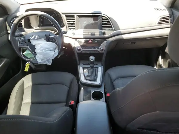 KMHD84LF1JU619911 2018 HYUNDAI ELANTRA - Image 8