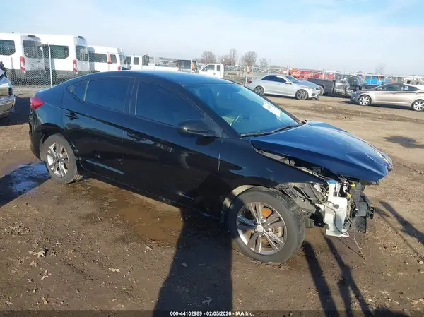 KMHD84LF1JU620895 2018 HYUNDAI ELANTRA - Image 1