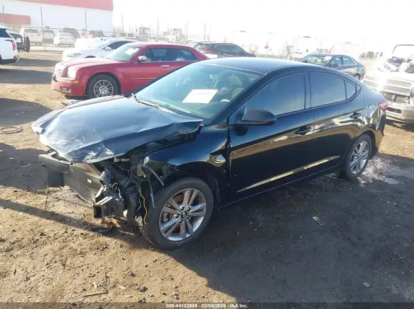 KMHD84LF1JU620895 2018 HYUNDAI ELANTRA - Image 2