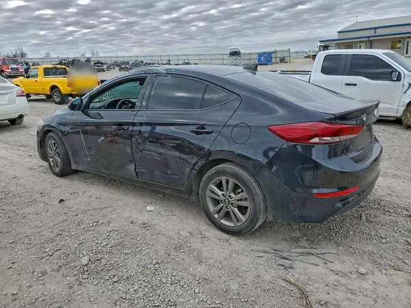 KMHD84LF1JU620900 2018 HYUNDAI ELANTRA - Image 2