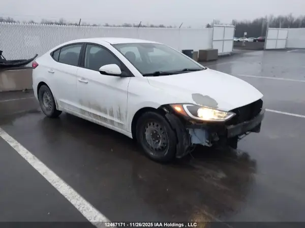 KMHD84LF1JU621562 2018 HYUNDAI ELANTRA - Image 1