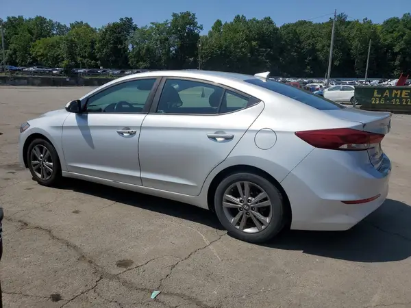 KMHD84LF1JU629192 2018 HYUNDAI ELANTRA - Image 2