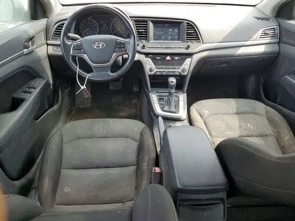 KMHD84LF1JU629824 2018 HYUNDAI ELANTRA - Image 8