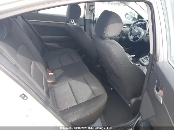 KMHD84LF1JU642394 2018 HYUNDAI ELANTRA - Image 8