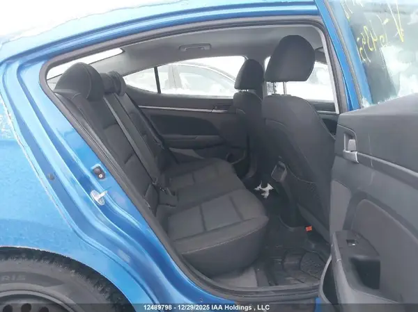 KMHD84LF1JU643951 2018 HYUNDAI ELANTRA - Image 8