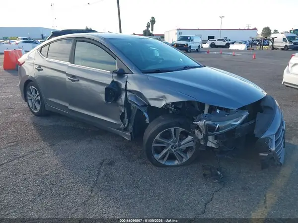 KMHD84LF1JU648048 2018 HYUNDAI ELANTRA - Image 1